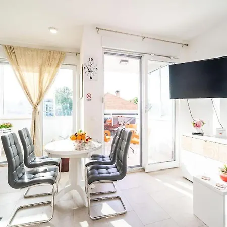 Anka - One Bedroom With Terrace *