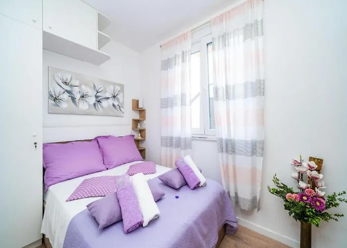 Anka - One Bedroom With Terrace Apartmán