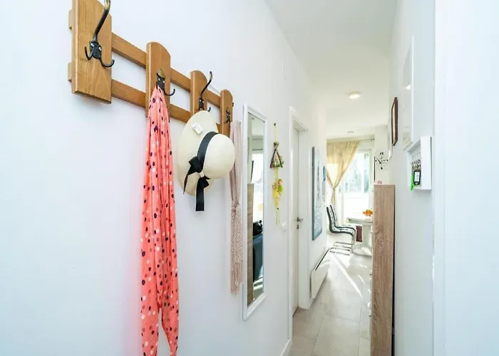 Anka - One Bedroom With Terrace Apartmán