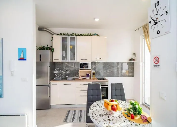 Apartmán Anka - One Bedroom With Terrace