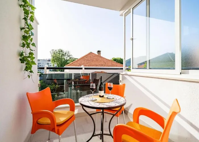 Anka - One Bedroom With Terrace