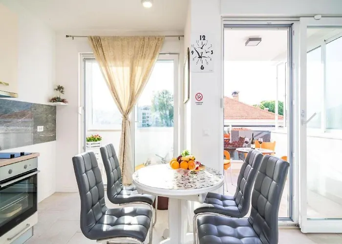 Apartmán Anka - One Bedroom With Terrace *