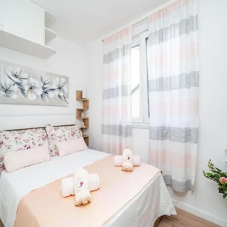דירה Anka - One Bedroom With Terrace דוברובניק