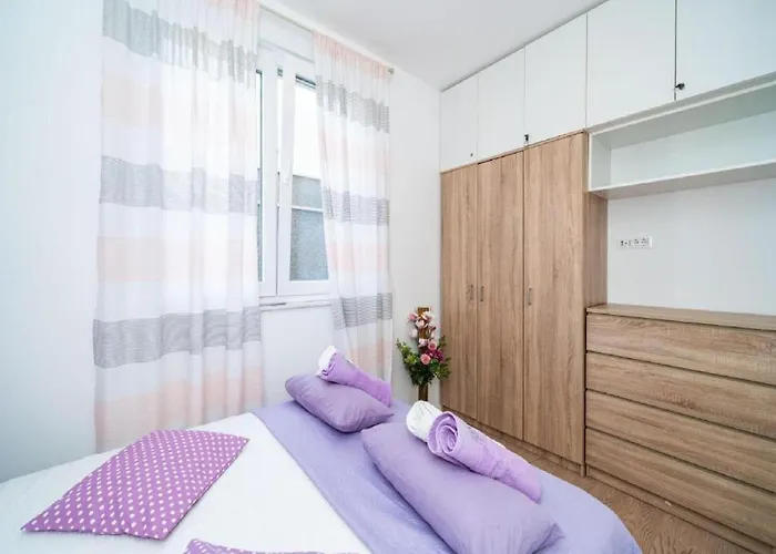 Anka - One Bedroom With Terrace Appartement