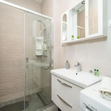 Anka - One Bedroom With Terrace